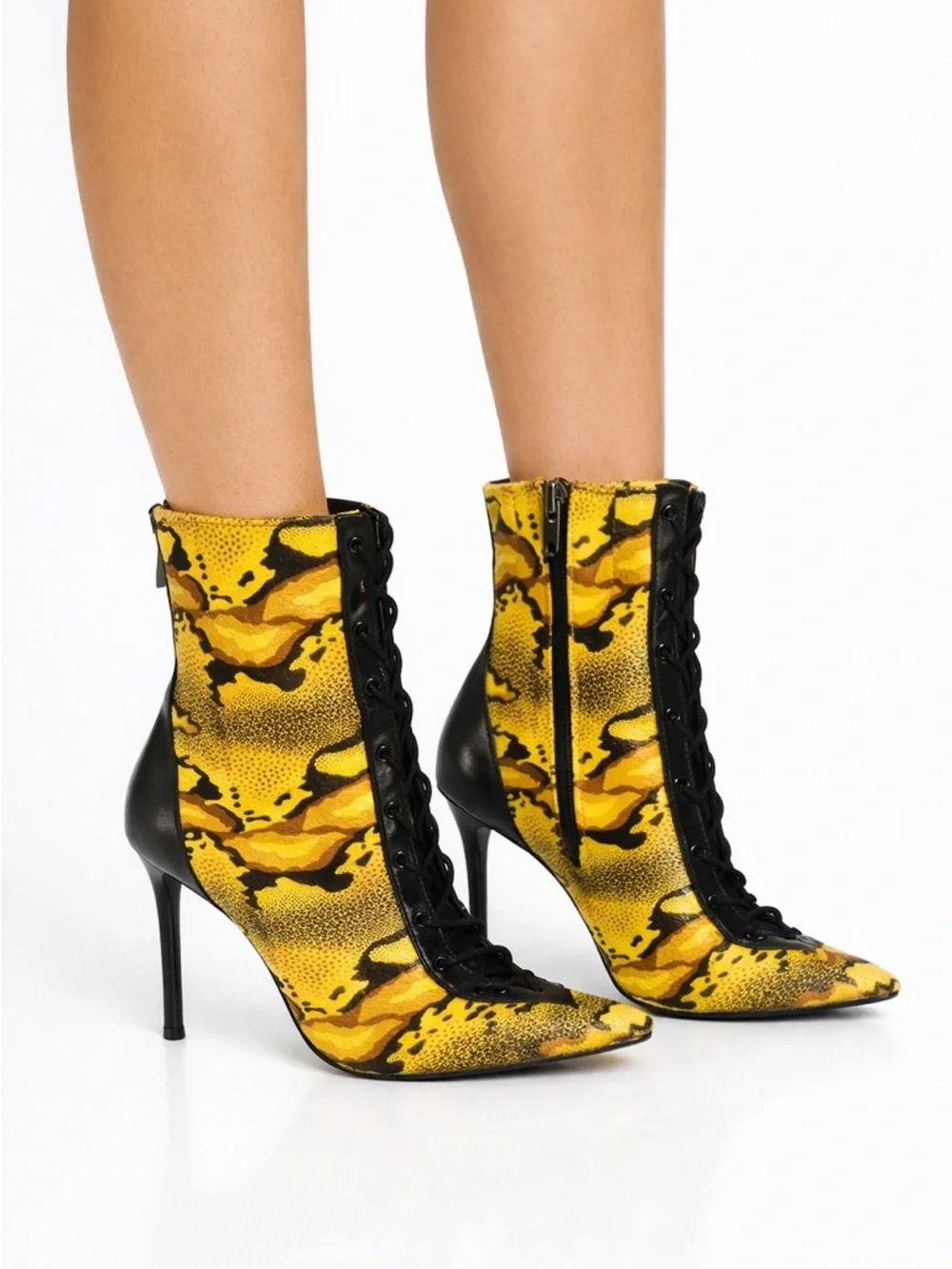 Azalea Wang Oliver’s Yellow & Black Lace Up Stiletto Size 7 Statement Heels - Picture 2 of 9